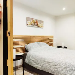 Sw House Paris Stade De France Cdg , Le Blanc-Mesnil Frankreich